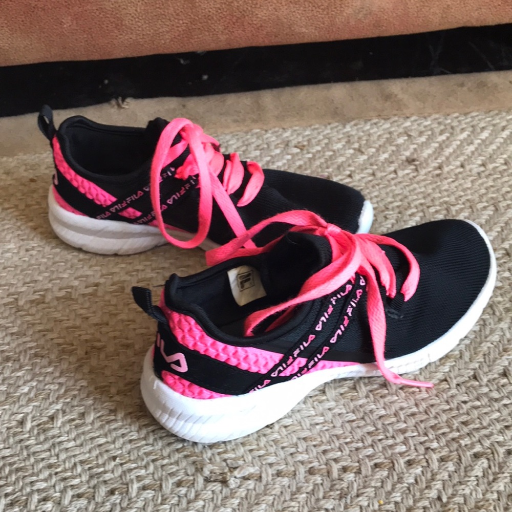 Fils girls tennis shoes size 1